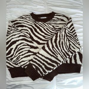 Boutique Style Zebra Printed Crop Sweater